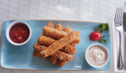 Mozzarella sticks cu sos BBQ image