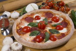 Pizza Buffala Salami 33cm image