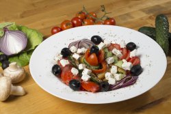 Salată Greceasca +Focaccia image