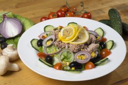 Salată Ton + Focaccia image