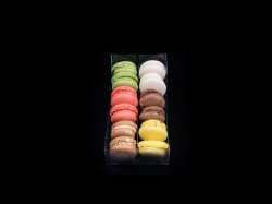 Macarons image