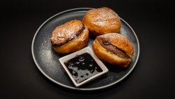 Gogoși cu dulceață de căpșuni image