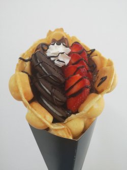Nutella, Oreo & Strawberries image