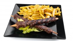 Adana kebab cu cartofi prajiti image