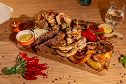 Platou Mix Grill - 6 persoane image