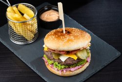 Mushroom burger + Cartofi steakhouse + Sos calypso image