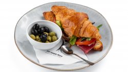Croissant Coppa & Brie image