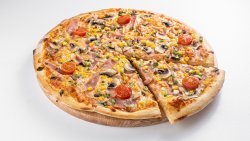 Pizza Țărănească - felie  image