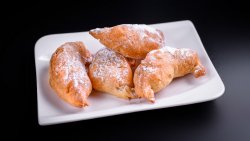 Cornulete fragede cu nuca in aluat - 500g image