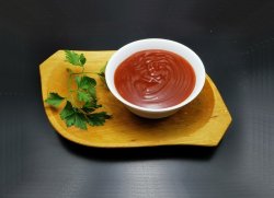 Ketchup dulce/ picant image
