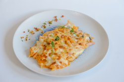 Penne gratinate image