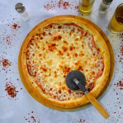 1+1 gratuit: Pizza salami image