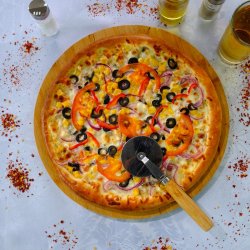 1+1 gratuit: Pizza vegetariană image