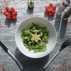 Salată verde cu lămâie image