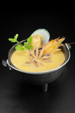Tom yum seafood image