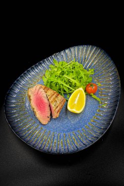 Tuna steak image