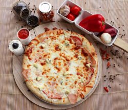 Pizza Carbonara image