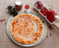 Pizza Margherita image