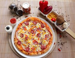 Pizza Taraneasca image