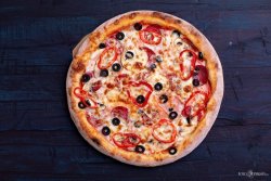 25% reducere: Meniu 2 x Pizza Quatro Stagione image