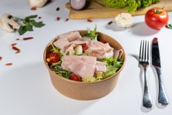 Salată cu șuncă image