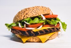 Hamburger vită + cartofi prăjiți image