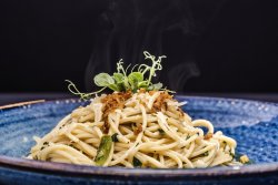 Spaghetti Aglio Olio & Peperoncino image