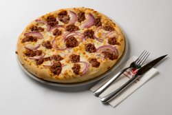 Pizza Bolognese image
