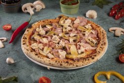 Pizza Prosciutto, pollo e funghi image