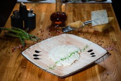 Piept de pui în sos gorgonzola image