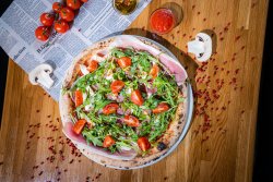 Pizza Crudaiola image