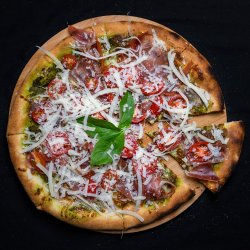 Pizza Pesto Busuioc image