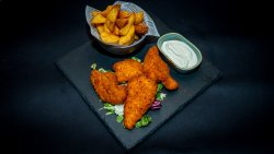 Crispy pui cu wedges și maioneză cu usturoi image