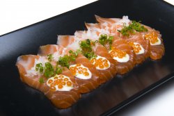 Salmon Carpacio image