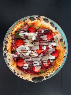 Pizza Bresaola image