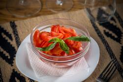 Salata de rosii image