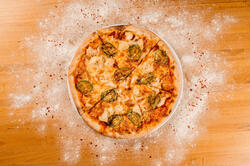 Pizza cu dovlecel și conopidă image