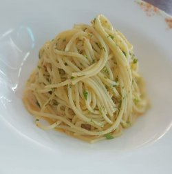 Spaghetti aglio, olio e peperoncini	 image