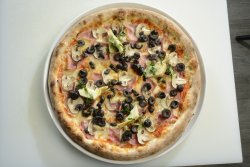 Pizza Capriciosa image