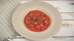 Chiftelute din pui marinate (cu sos) image