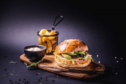 Omlette Burger (vegie) image