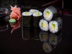 Avocado Maki image