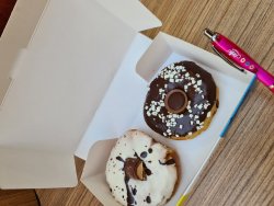 2 Donuts plus Pix personalizat by Imprinto image