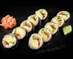 Futto Maki (Sushi Roll) image