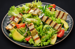 Halloumi Salad image