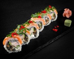 Salmon Majestic (Sushi Roll) image