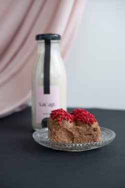 Prăjitură cu carob (roscove), pentru bebelusi, de post, vegan image