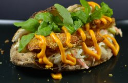 Crispy chicken piadina image