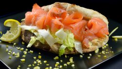 Piadina salmone affumicato image
