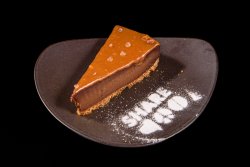 Salty caramel cheesecake image